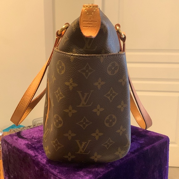 Authentic Louis Vuitton Totally LV PM Monogram Canvas Discontinued - Picture 7 of 13